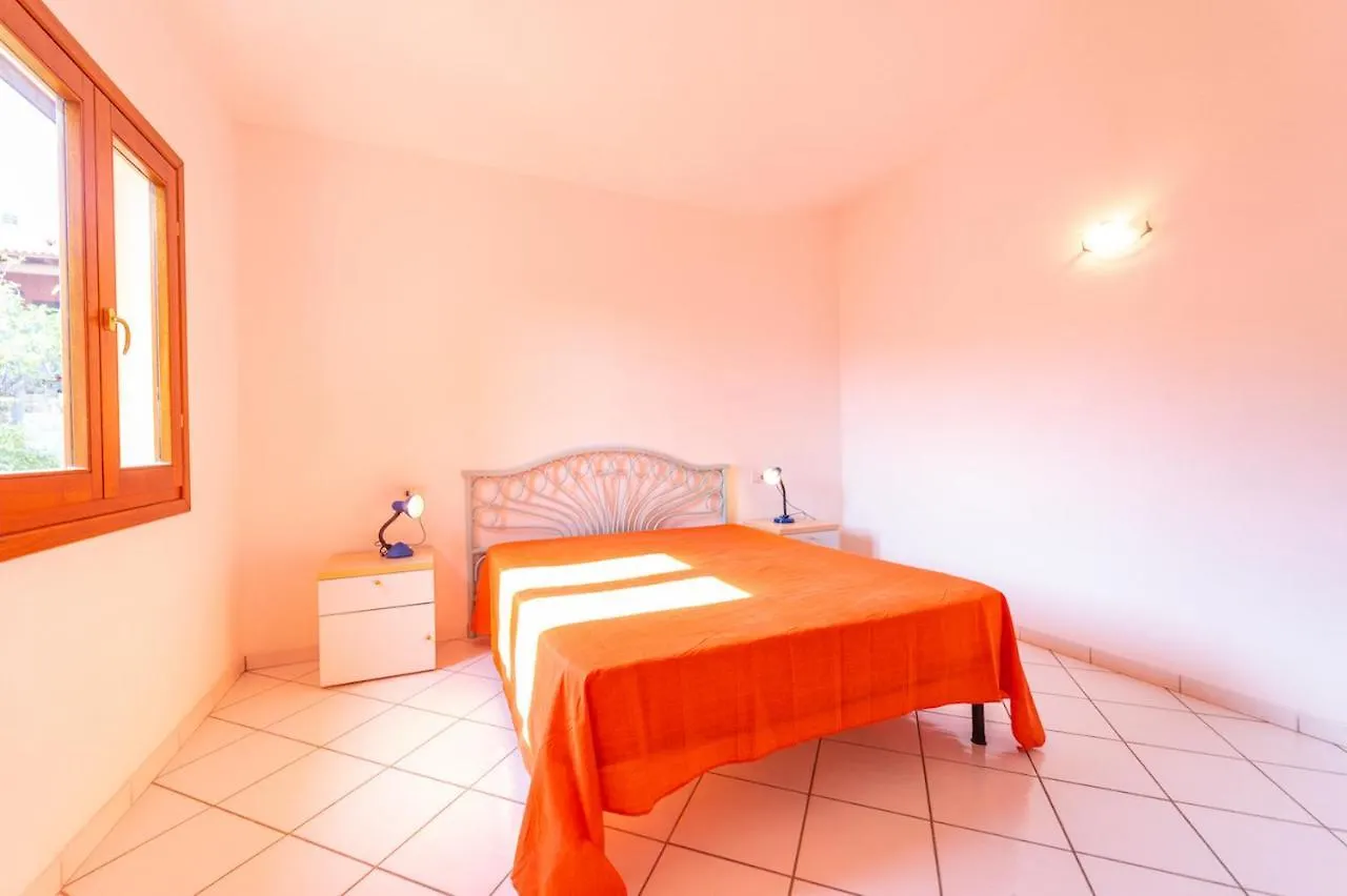 Iss Travel, Citai Panoramic Apartments - 1,5 Km From The Beach 산테오도로 0*,  이탈리아